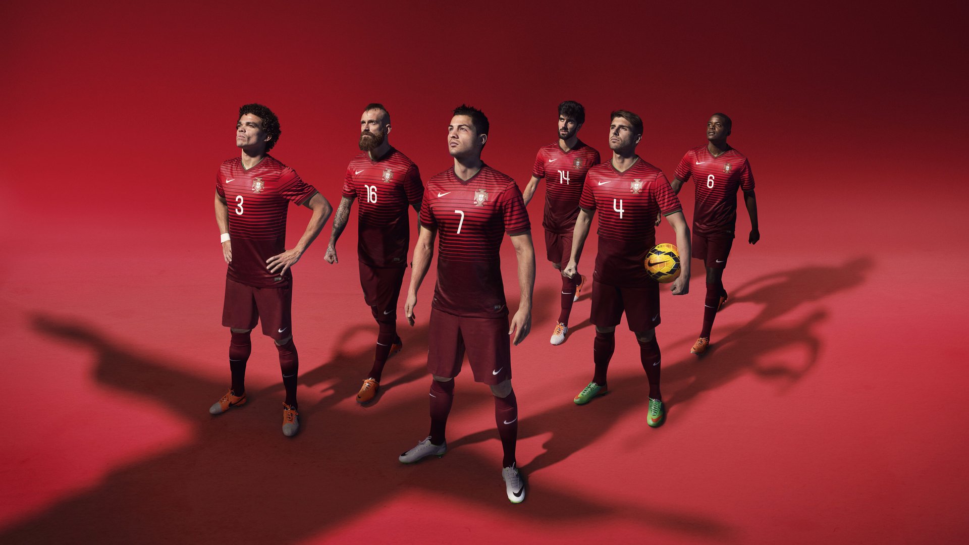 随机从沙尘到冰雪：WRC面对极端环境的策略